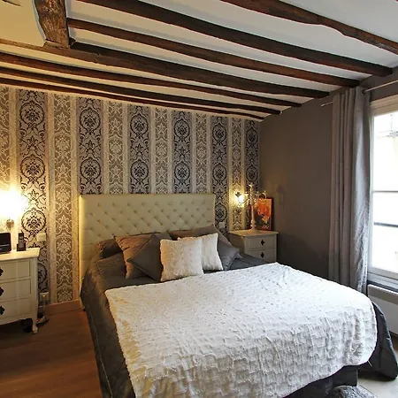 Eiffel Tower Flats Daire *